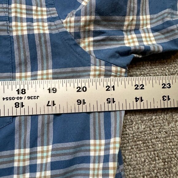Patagonia Organic Cotton Blue & Cream Plaid Short Sleeve Button Down Size Medium - Picture 3 of 6